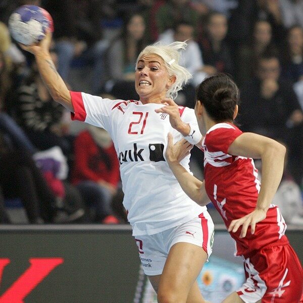 Video Kristina Kristiansen As Playmaker And Goalie Handball Planet