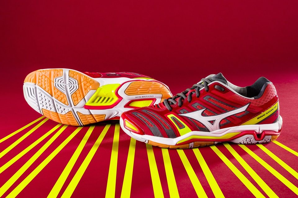 zoom geweten Rijke man MIZUNO WAVE STEALTH 4 - Strength. Power. Agility. | Handball Planet